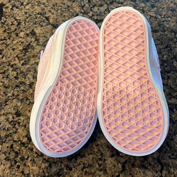 VANS Pink bunny suede slip on shoes. NWT - Picture 10 of 15